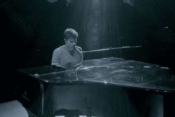 Shawn Mendes 16