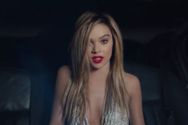 Hailee Steinfeld 17