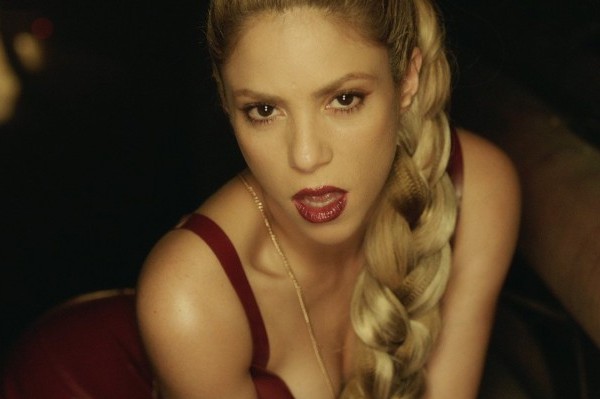 Shakira 34