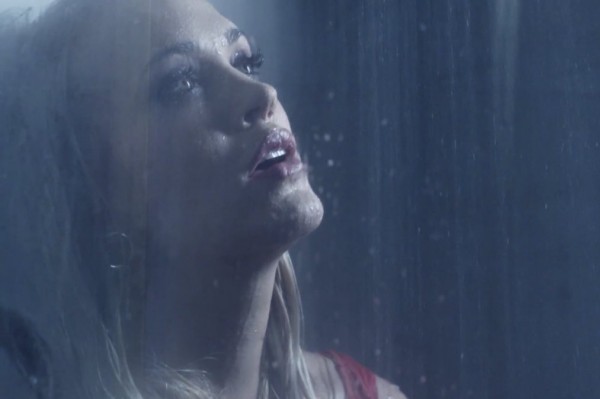 Carrie Underwood 23