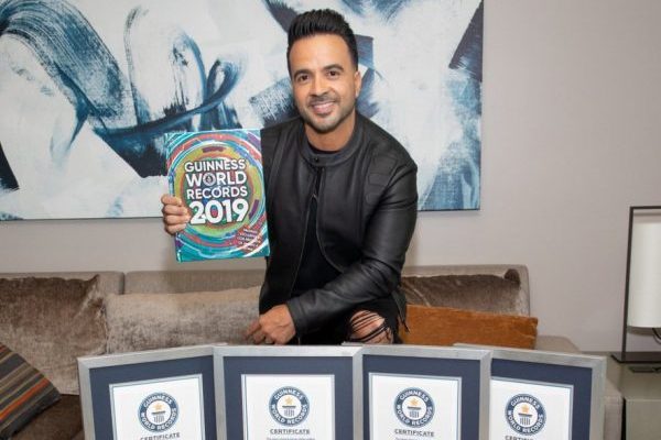 Luis Fonsi 27