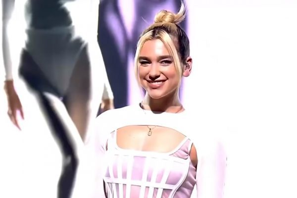 Dua Lipa 238