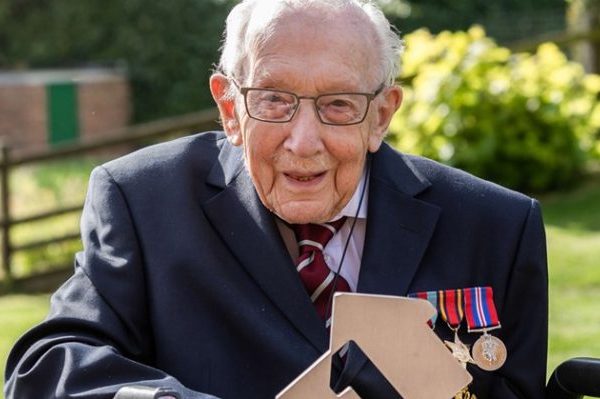 Capitán Tom Moore