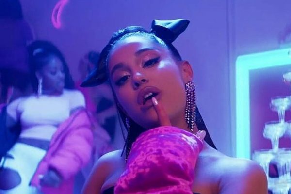 Ariana Grande 288