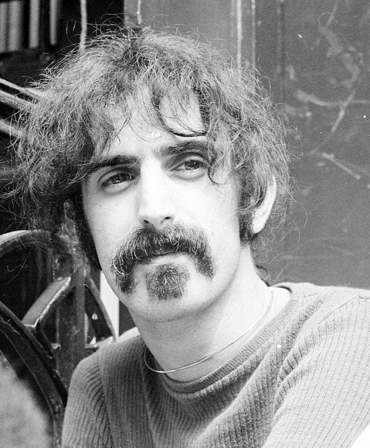 Retrato de Frank Zappa fotografiado en 1970