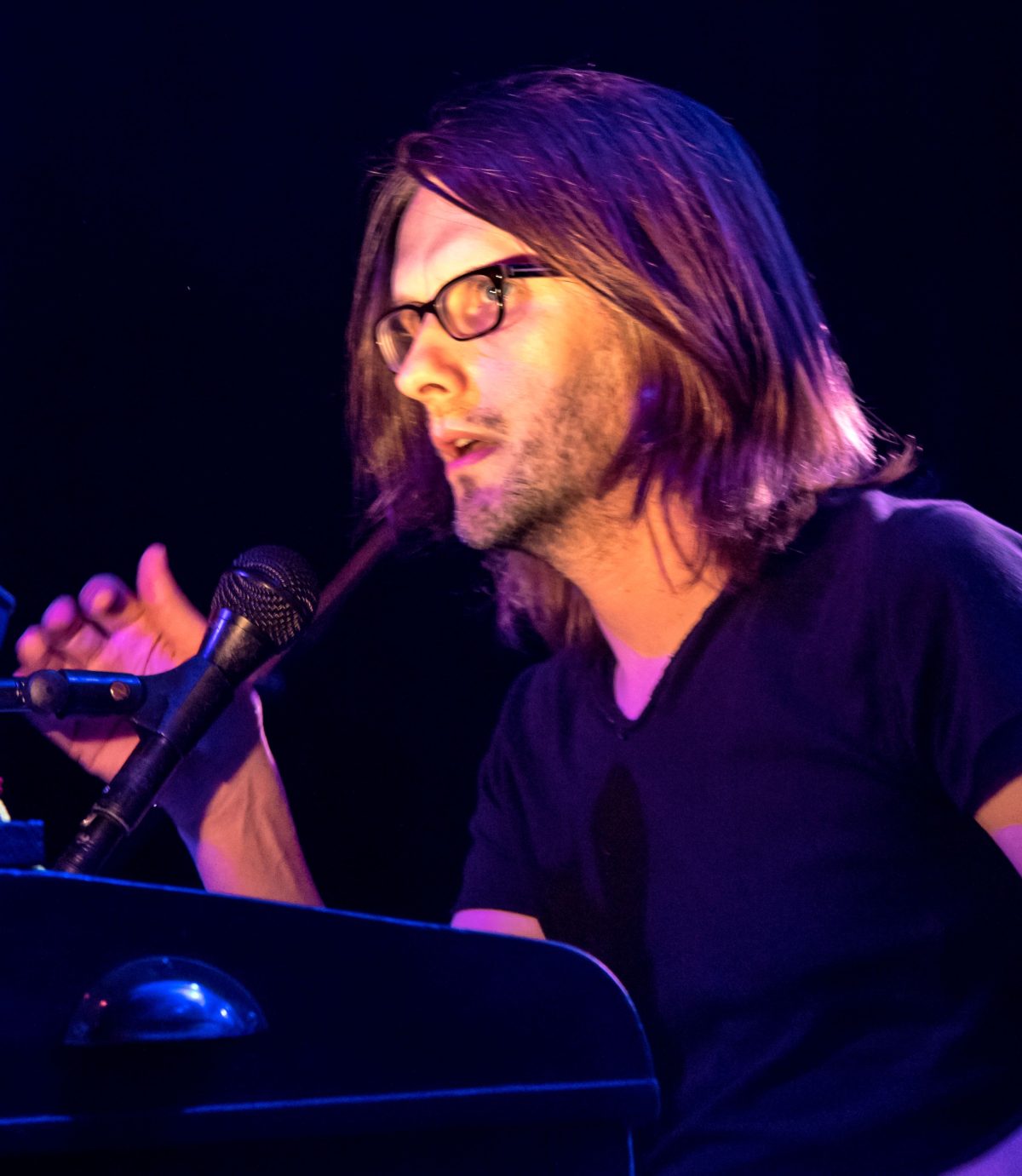 Steven Wilson cantando en el festival ZMF de Friburgo en 2016